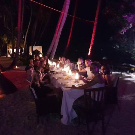 Batuta Maldives Fourson Hotel Thulusdhoo Buitenkant foto