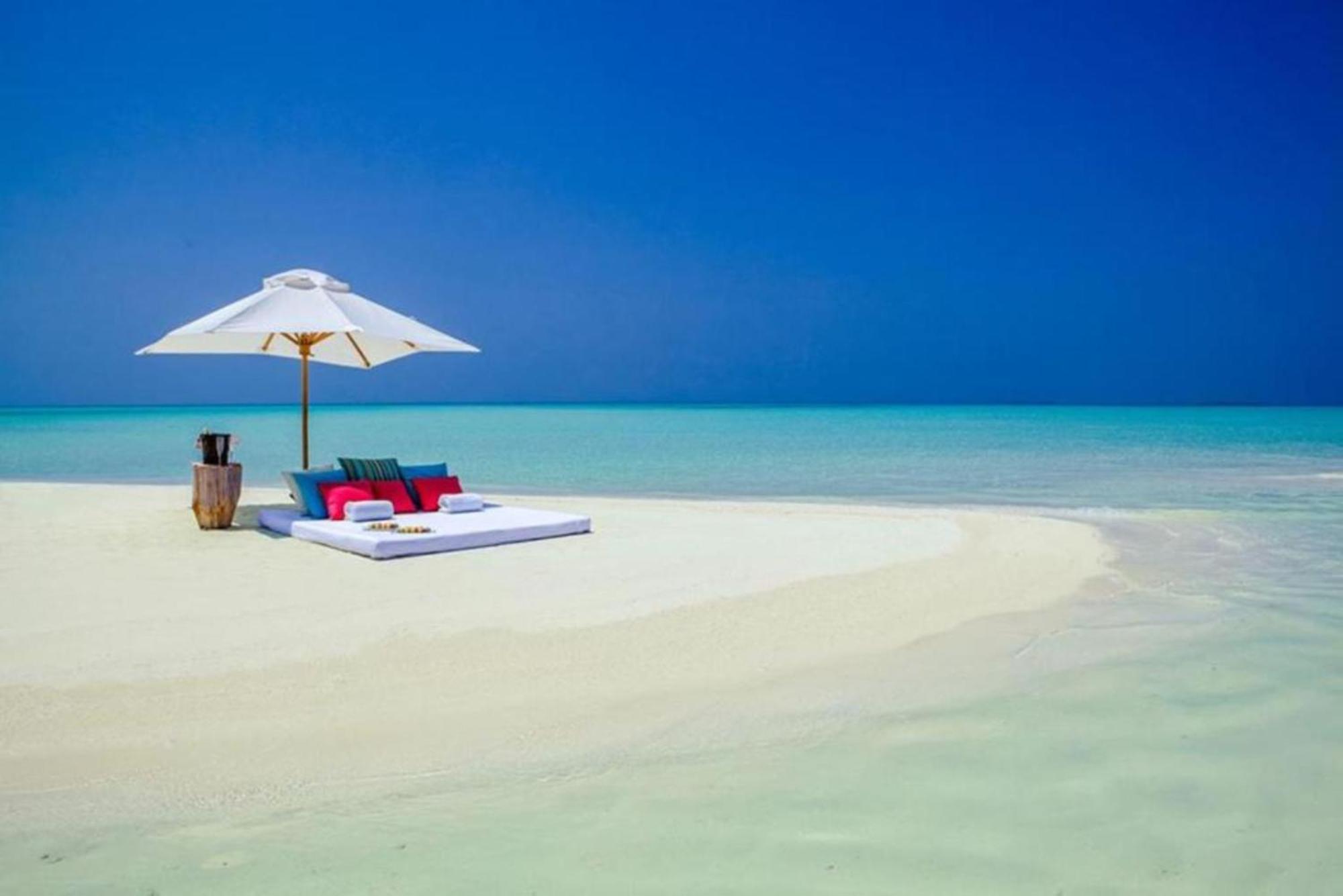 Batuta Maldives Fourson Hotel Thulusdhoo Buitenkant foto
