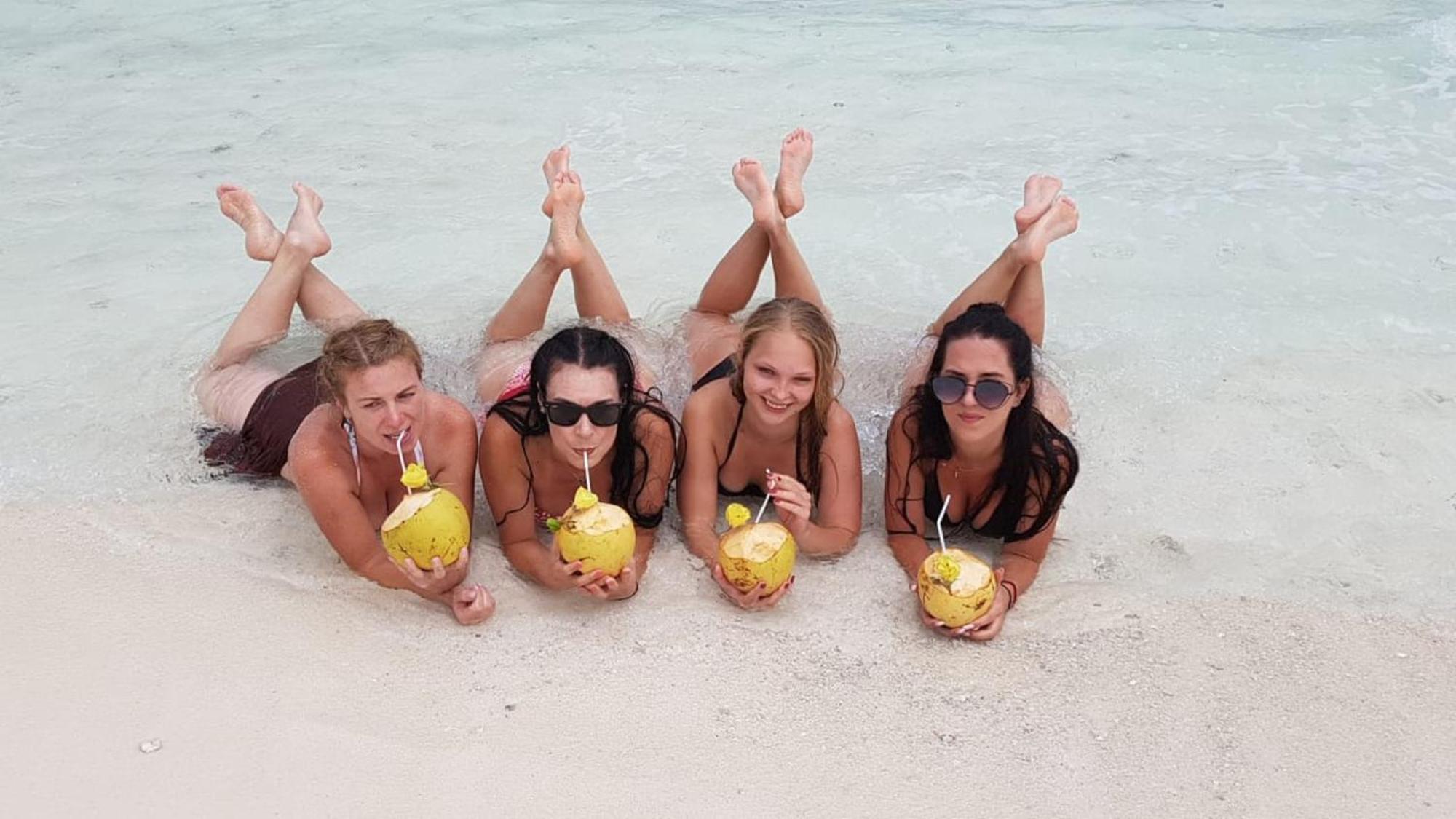 Batuta Maldives Fourson Hotel Thulusdhoo Buitenkant foto